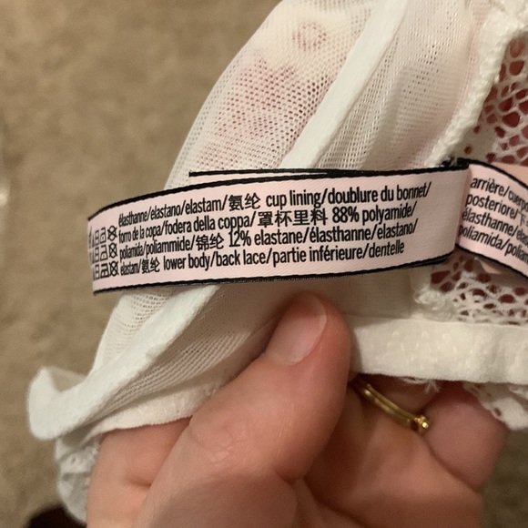 Brand new Victoria’s Secret bralette - Picture 6 of 7